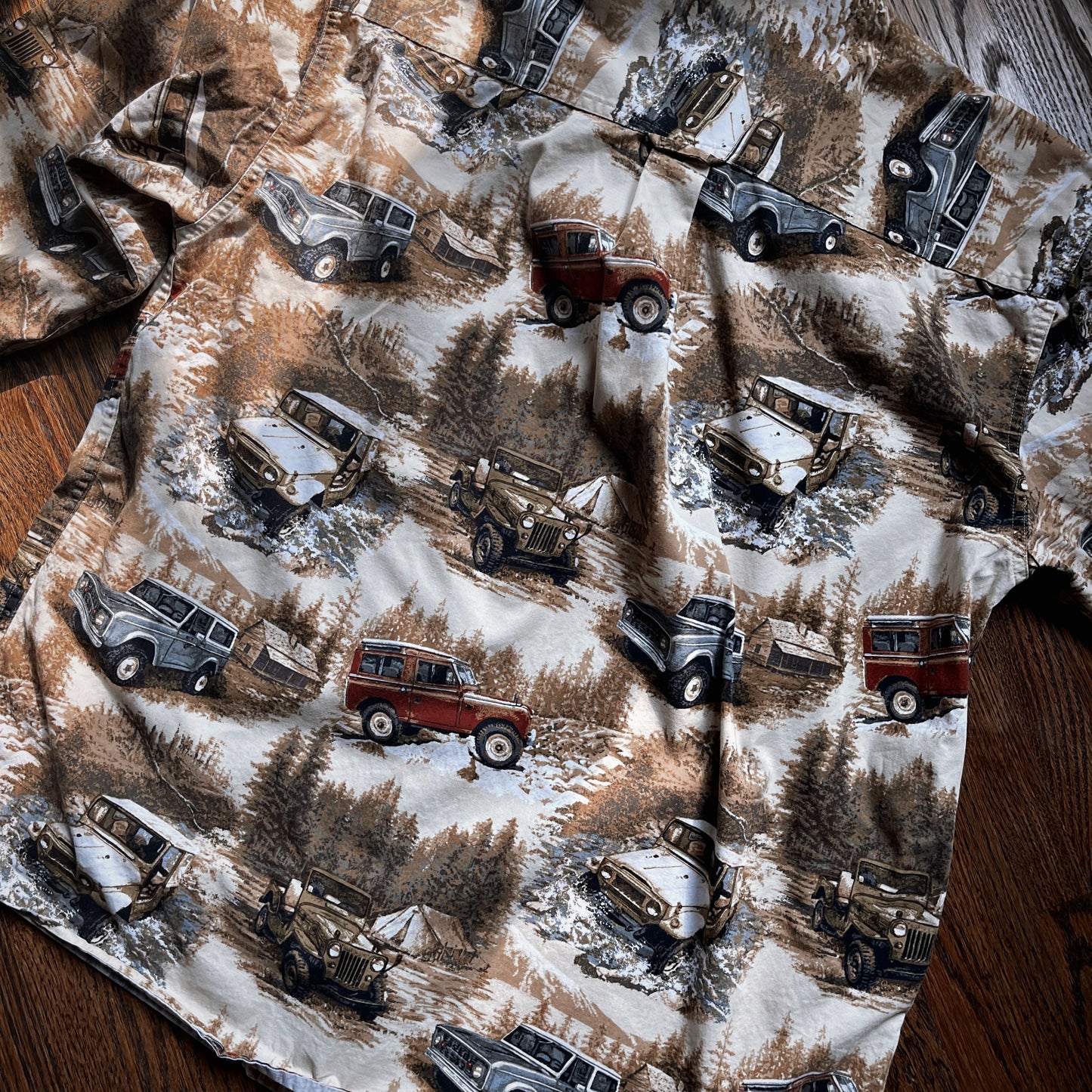 Vintage Clearwater Outfitters Button-Up with Jeep Novelty Print 90’s
