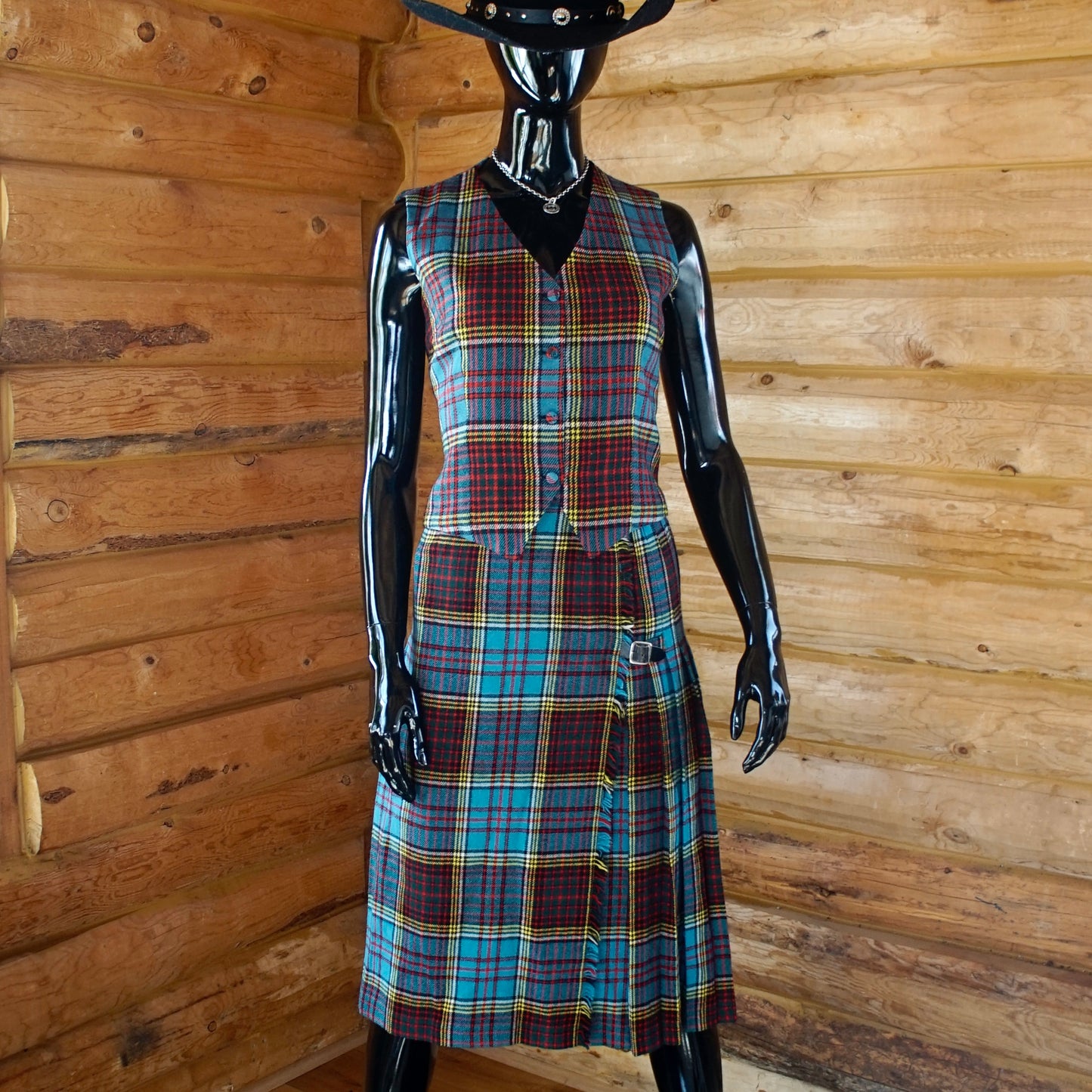 Vintage Famous Barr Scottish Tartan Print Skirt Set