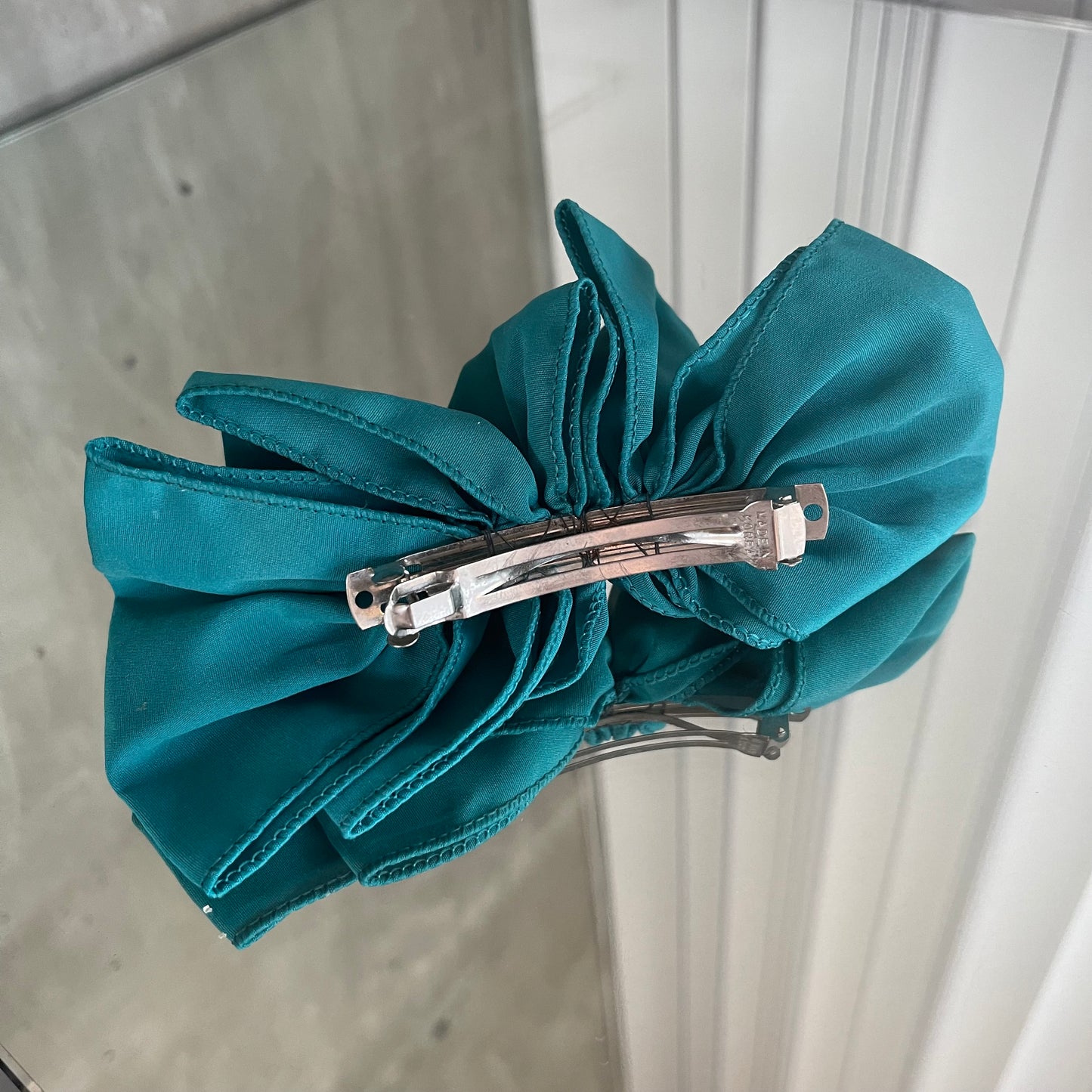 Vintage 80’s-90’s Bow Hair Clip in Teal