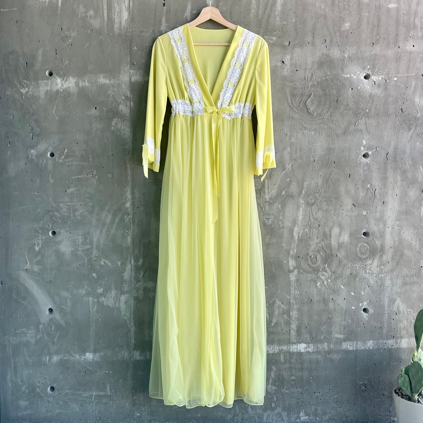 Vintage 60’s Robe Peignoir