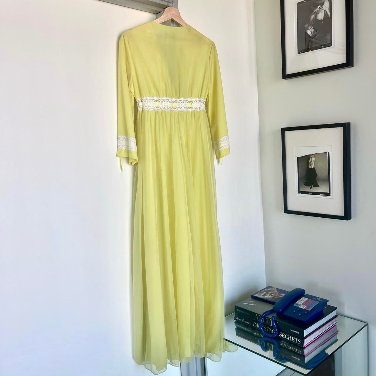 Vintage 60’s Robe Peignoir