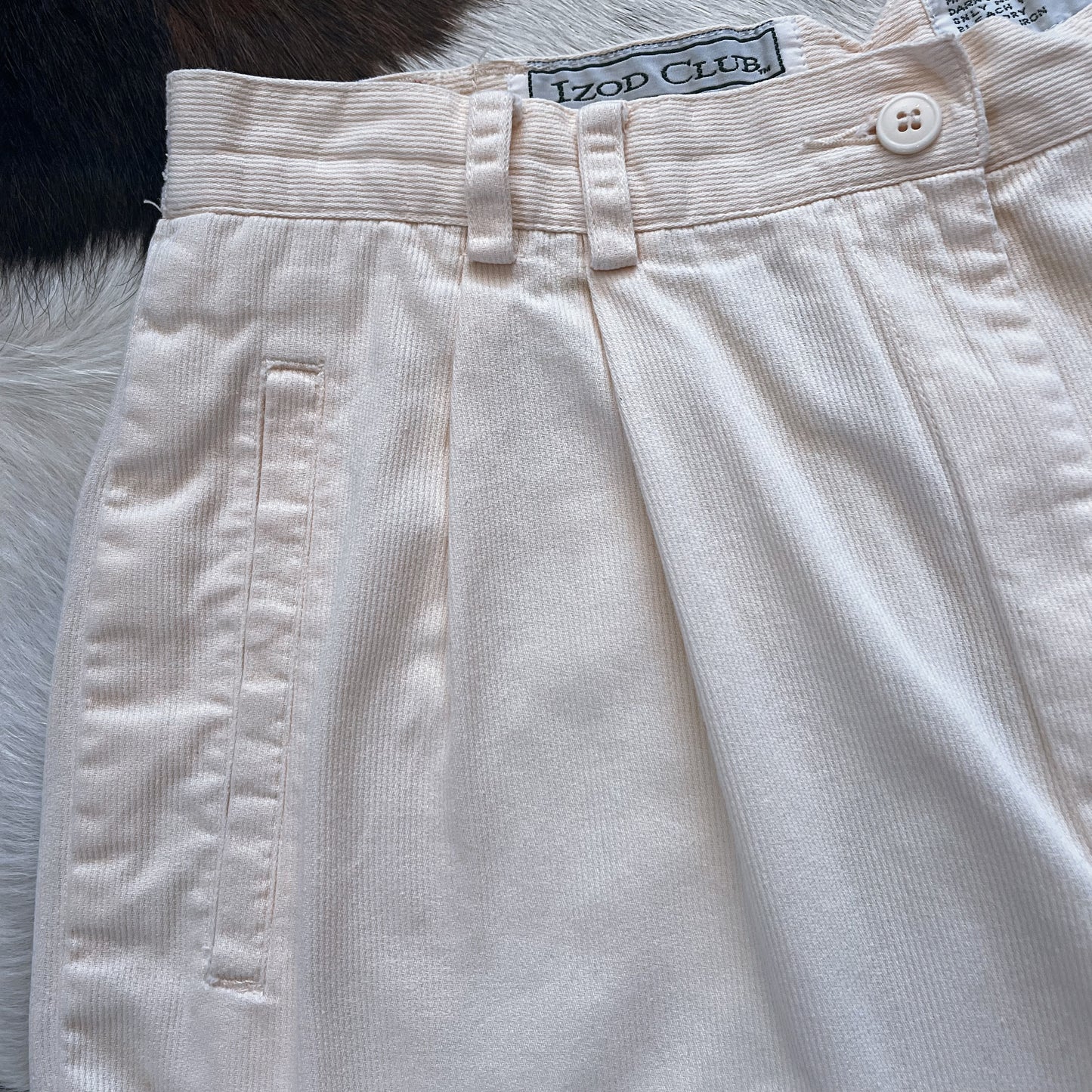 Vintage 80’s Izod Club Corduroy Shorts