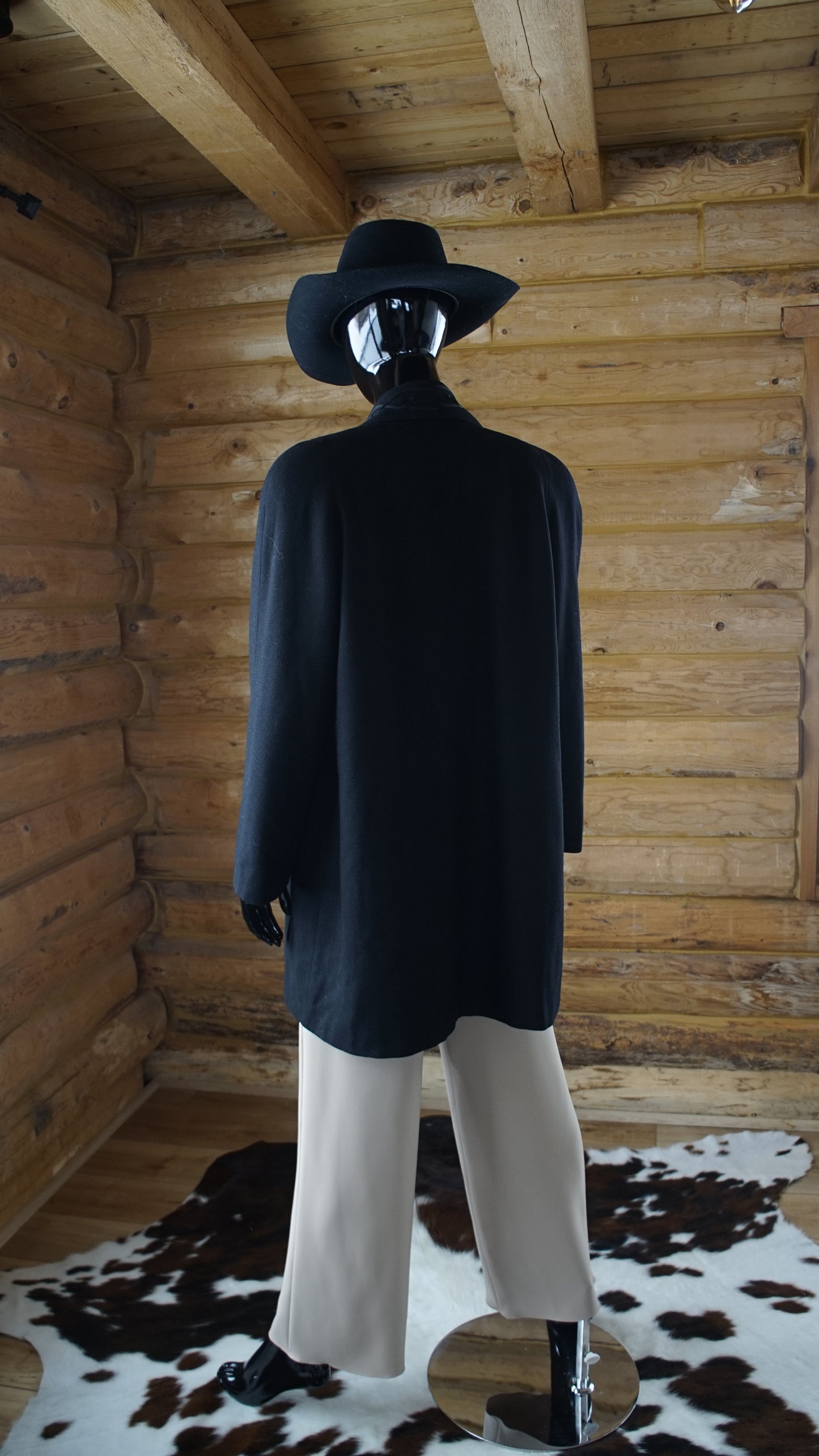 Vintage Alorna Wool Coat in Black 80's