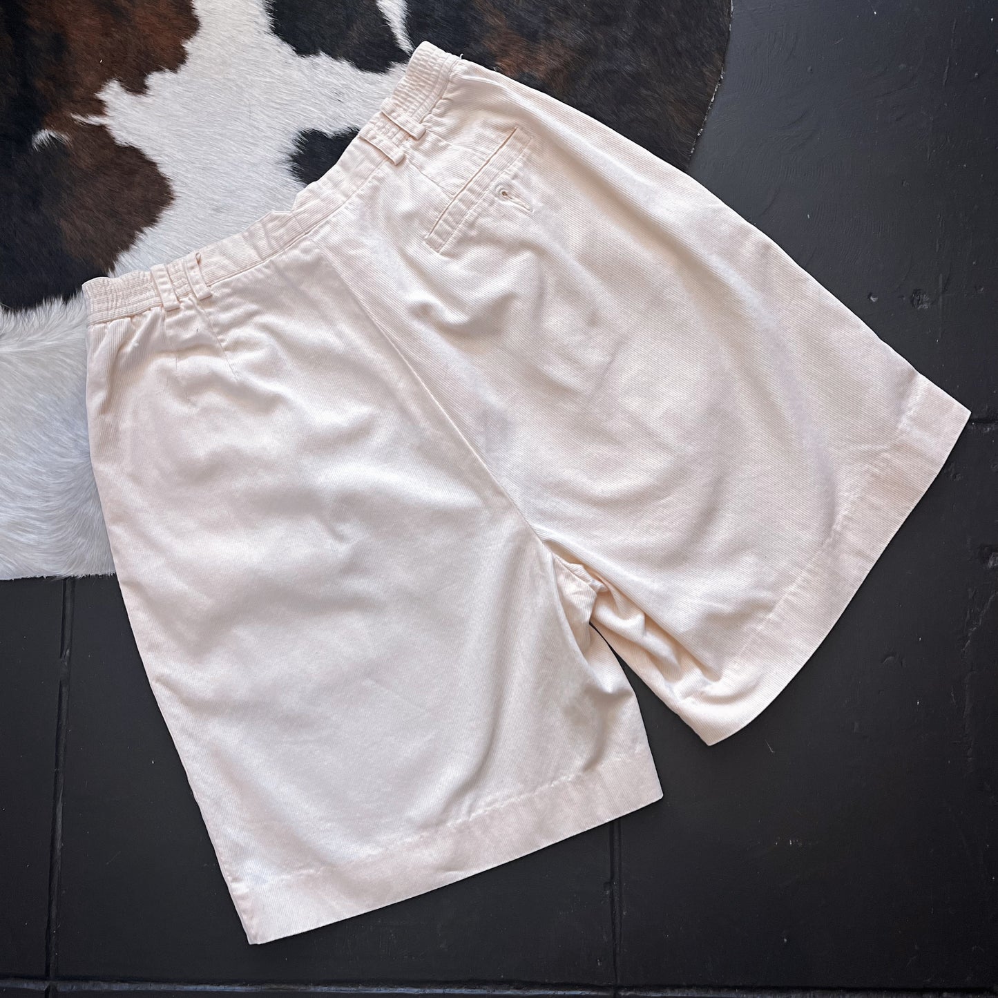 Vintage 80’s Izod Club Corduroy Shorts